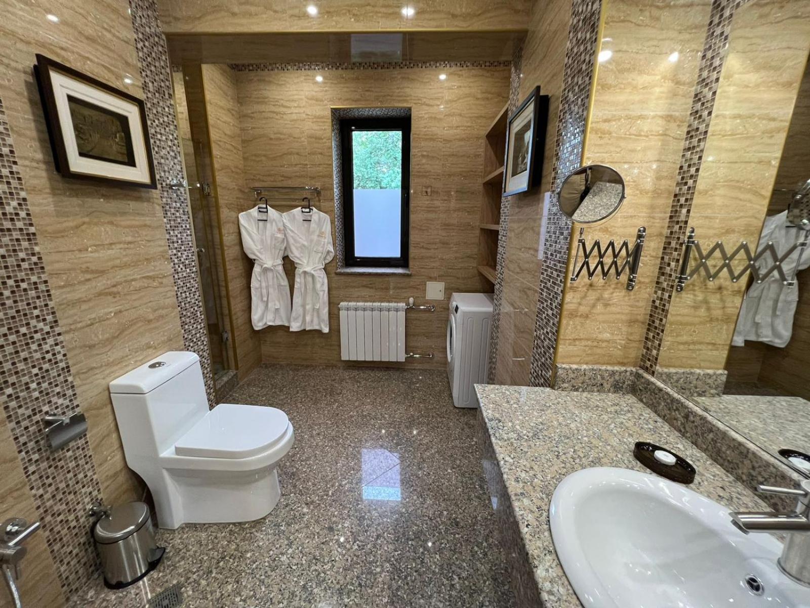 City Stay Апарт-Отель Алматы Extérieur photo